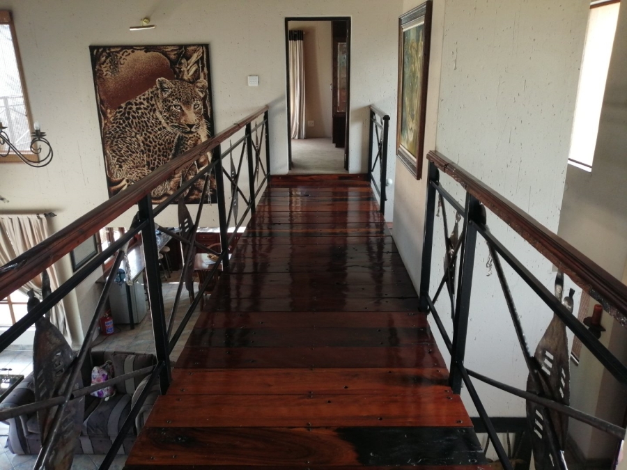 4 Bedroom Property for Sale in Boschenvaal River Front Lodges Free State